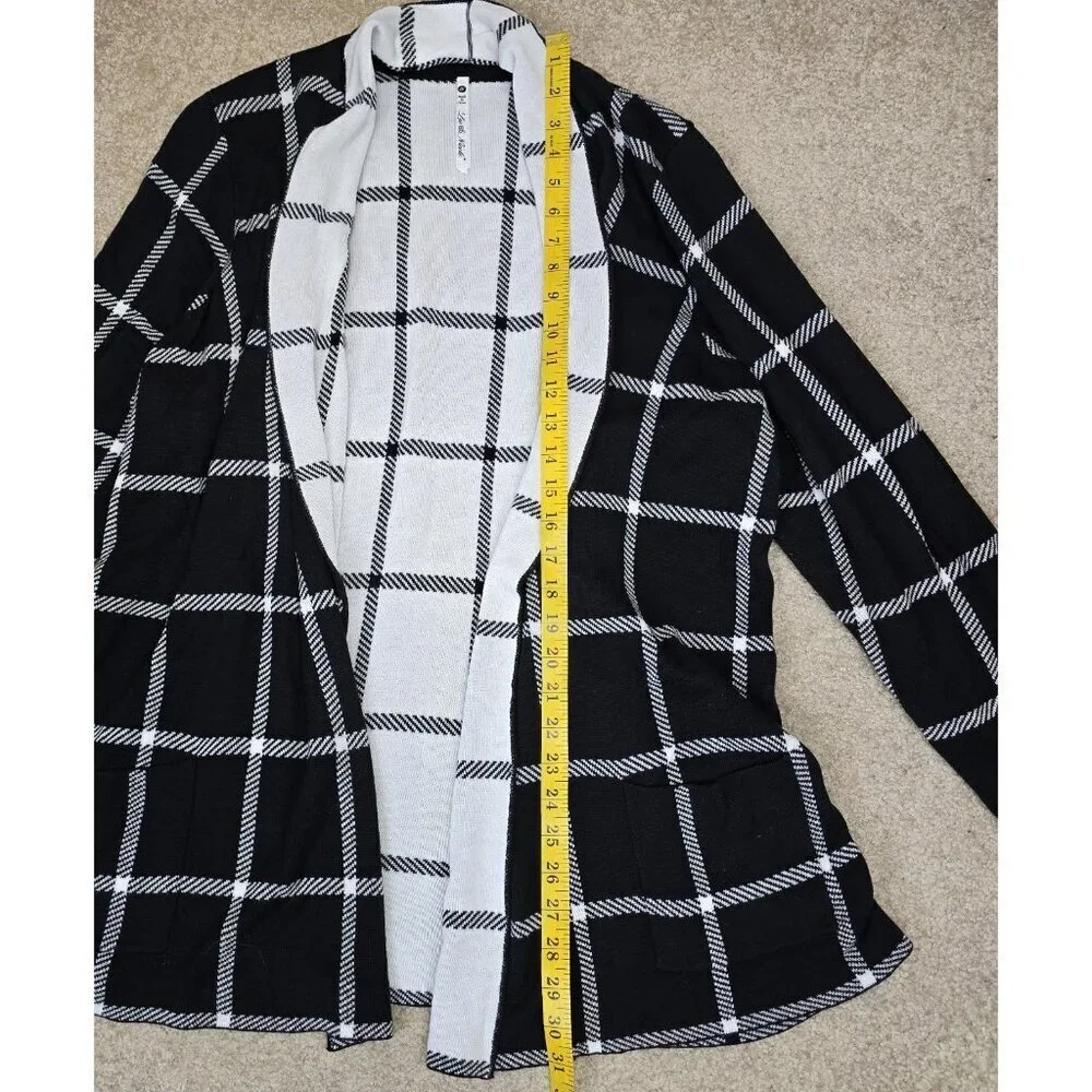 Leo & Nicole Thick Knit Open Front Cardigan Size 1X Grid Windowpane Black White